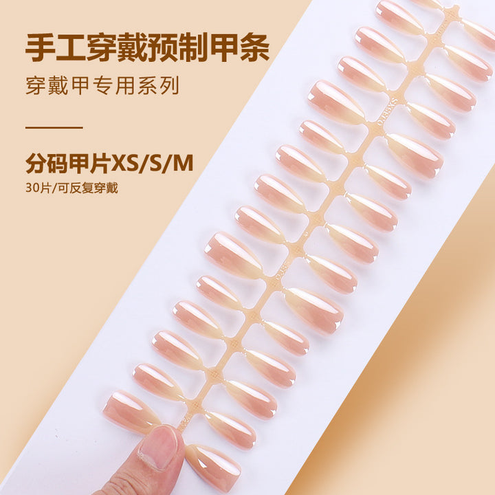 Elegantes Stiletto Press-On-Nagelset mit natürlichem Ombre-Finish Karnz
