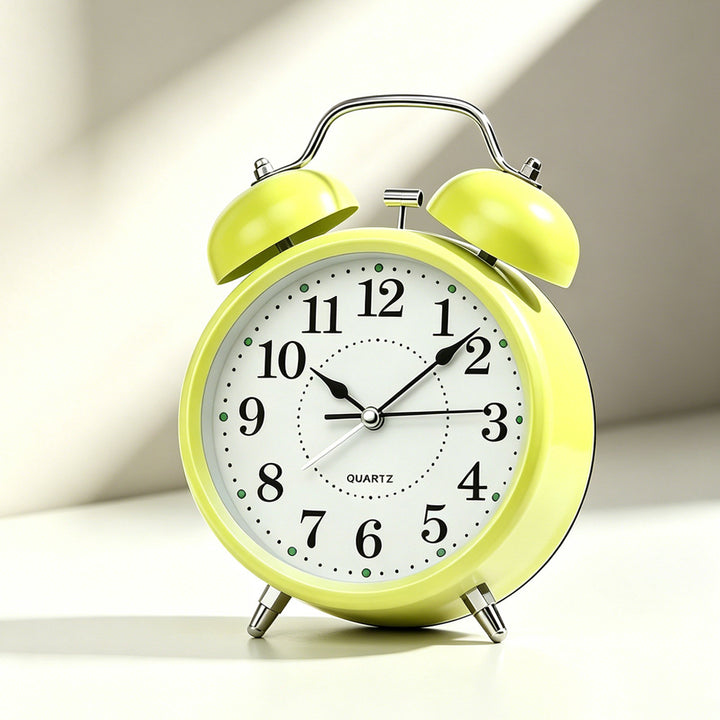 Klassischer Wecker Im Retro-Stil Karnz