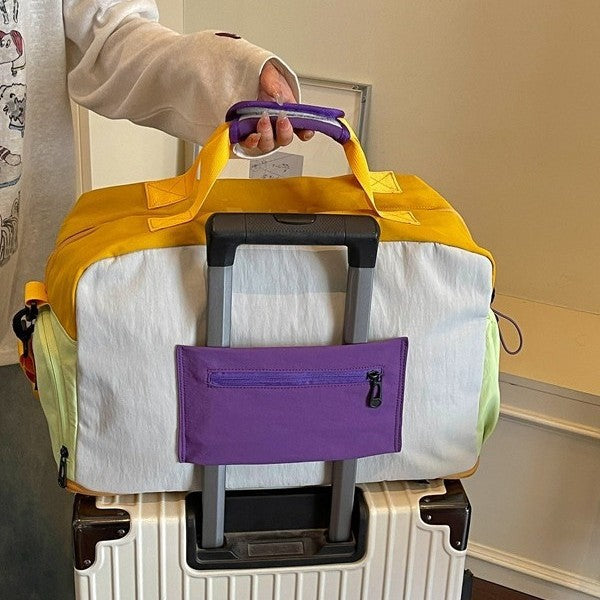 Vielseitige Sporttasche mit mehreren Taschen