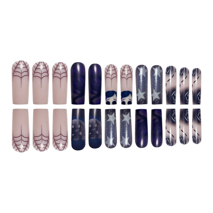 Künstlerisches Kosmisches Nageldesign Karnz