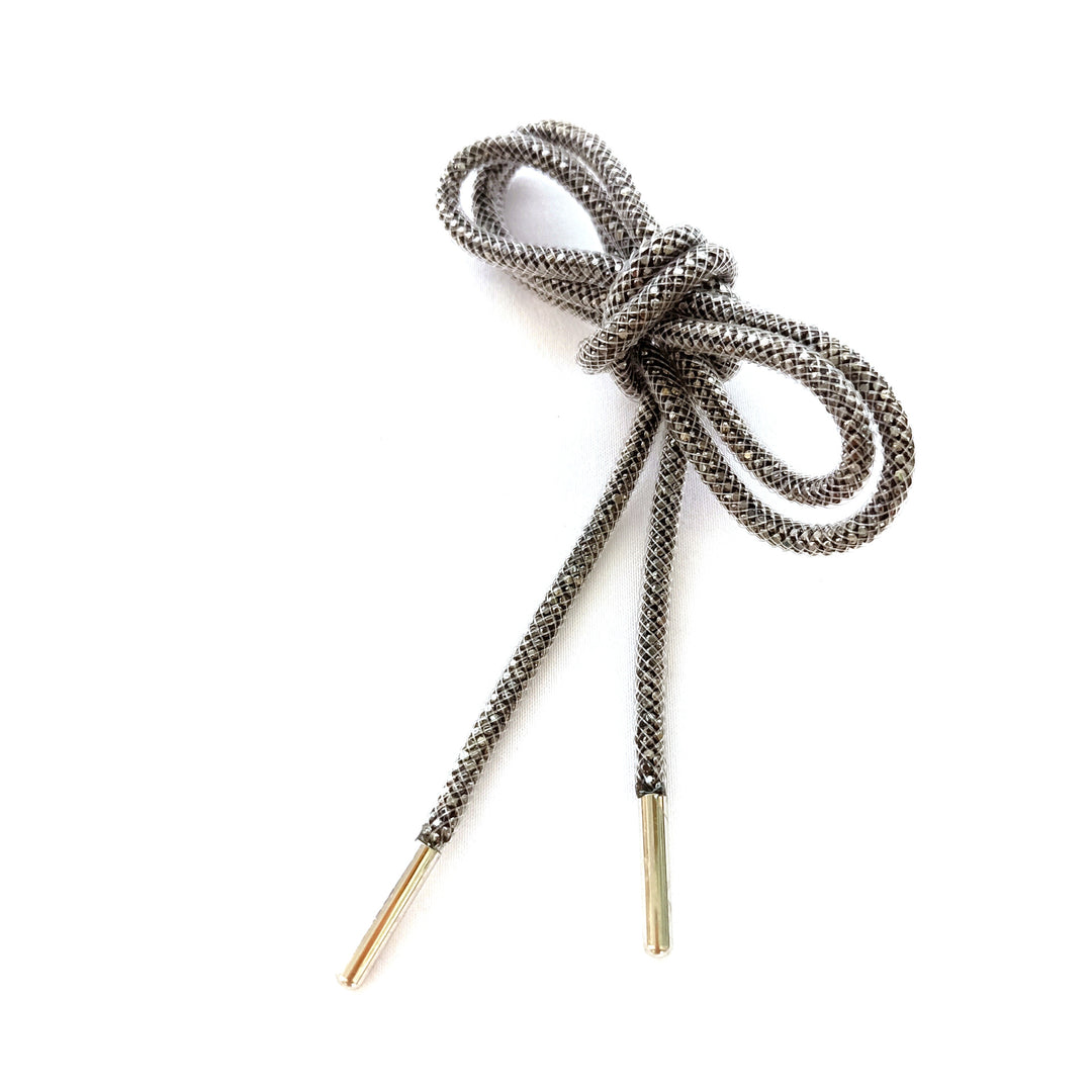 Stylische Spitzen-Karnz