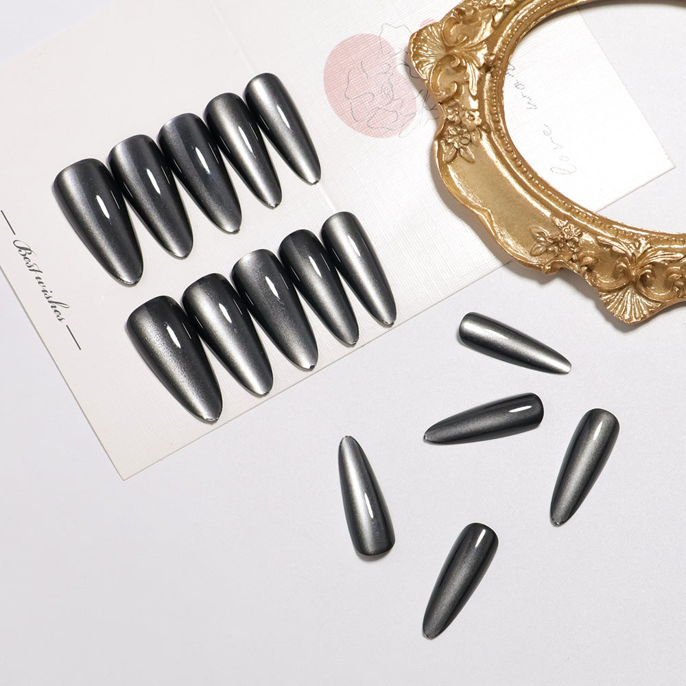 Gel-Nagel-Spitzen Karnz
