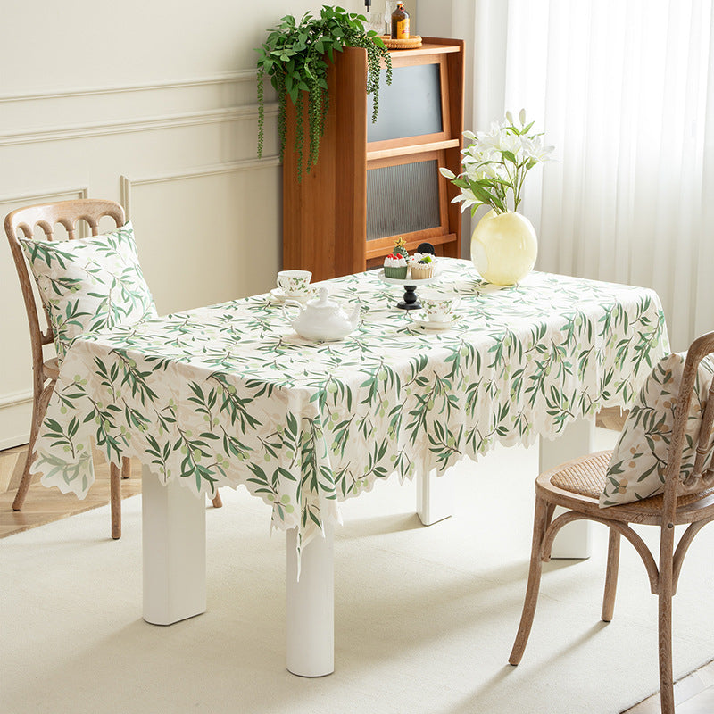 Runde abwischbare Tischdecke mit floralem Ausschnittsaum Karnz