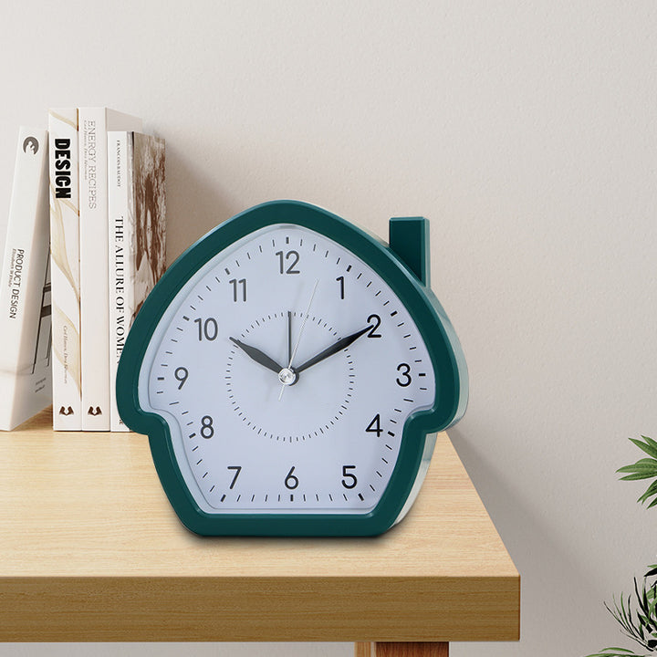 Nostalgischer Tischwecker Im Kreativen Haus-Design Karnz