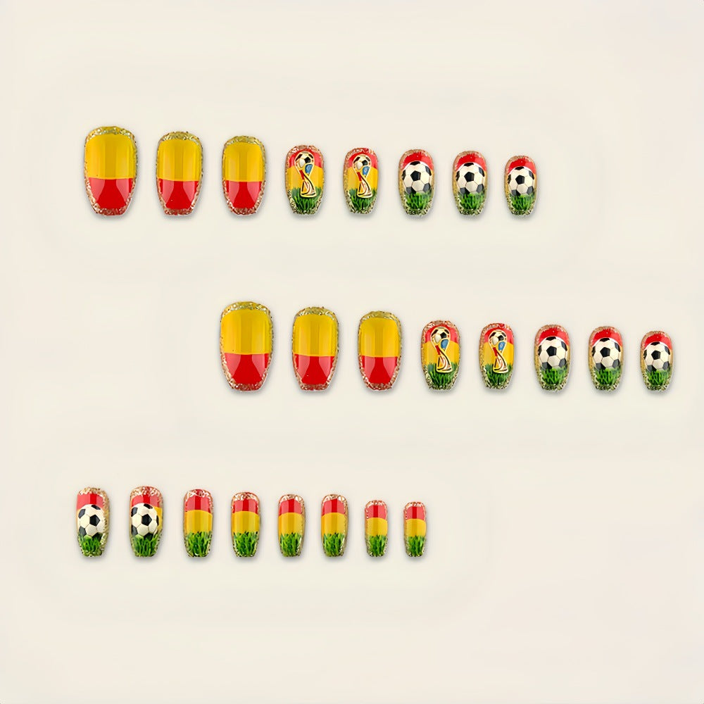 Kunstnägel Im Sportlichen Fußball-Design Karnz