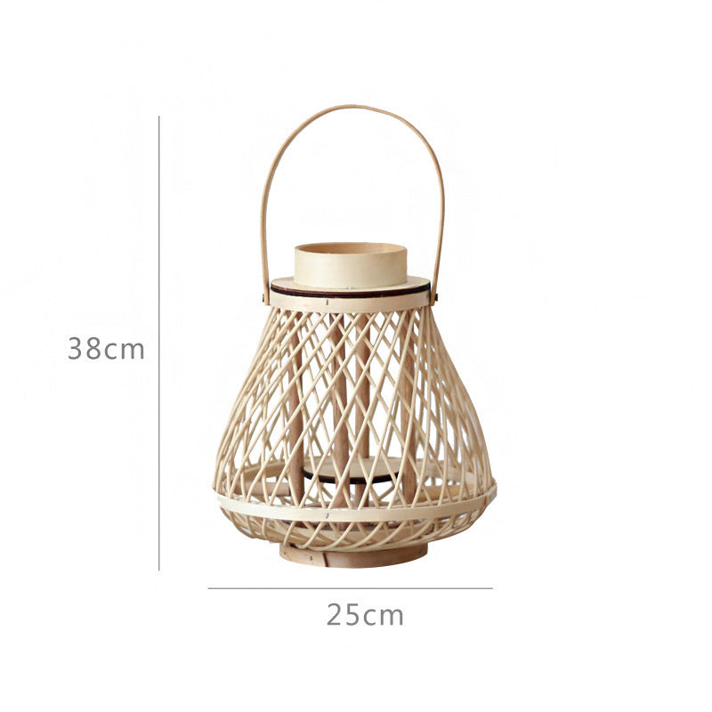 Stilvolle Rattan-Laterne Karnz