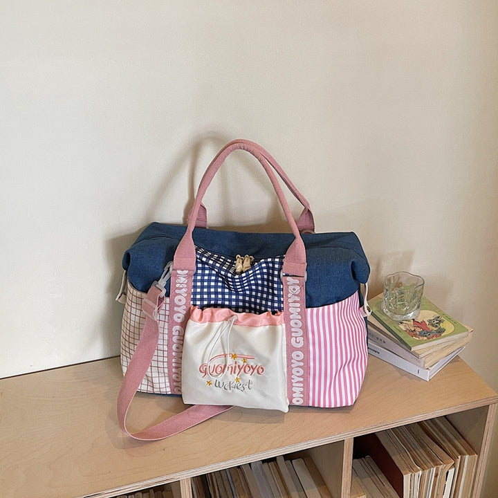Stylische Reis-Duffle mit mehreren Taschen