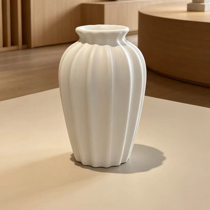 Skulpturale Texturierte Dekorative Vase Karnz
