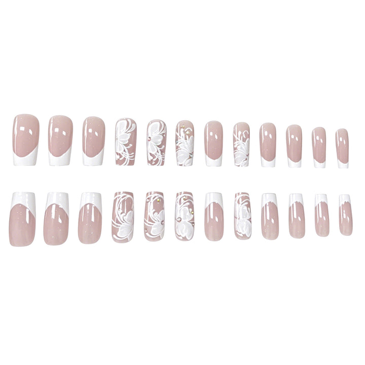 Elegante florale Acryl-Nagelkunst Karnz