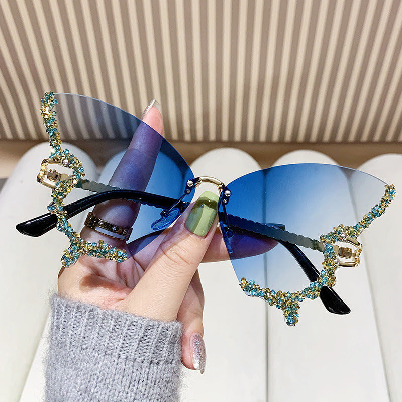 Damen extravagante Cat-Eye Sonnenbrille mit funkelnden Strassverzierungen Karnz