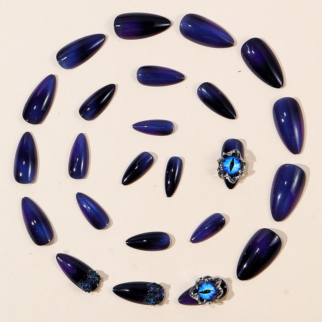 Gothic Fantasy Nagelkunst Set Karnz