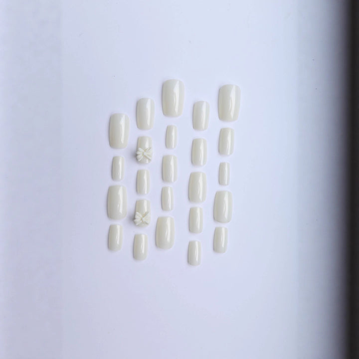 Künstliche Fingernägel mit Elegantem 3D Schleifen-Design Karnz