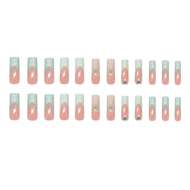 Dekorative Gel-Nagelerweiterungen Karnz