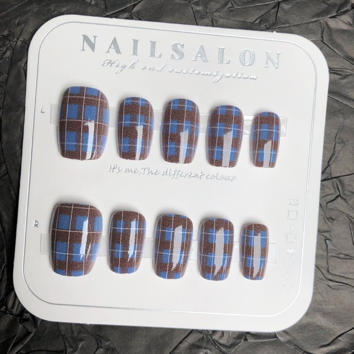 Chic Karo-Muster Press-On Nagelset