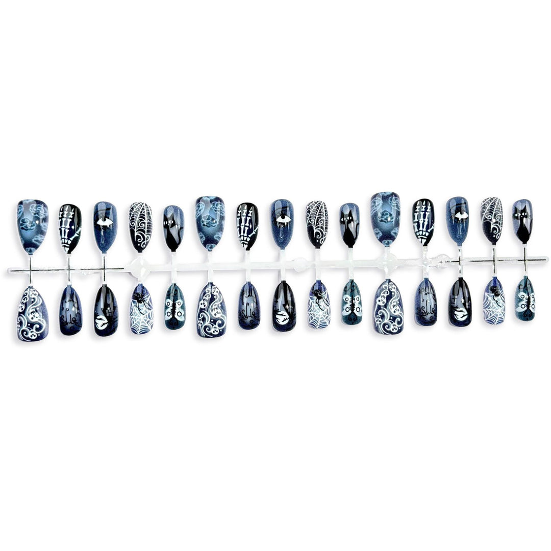 Künstlerische Halloween-Themen Press-On Nail Kollektion