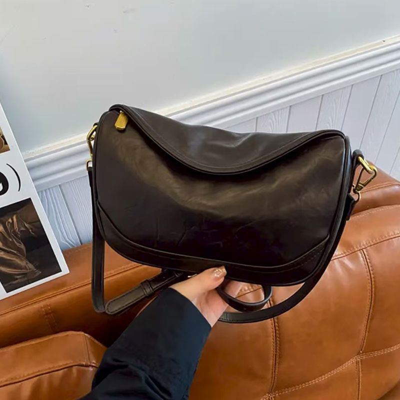 Sleek Everyday Schultertasche Karnz
