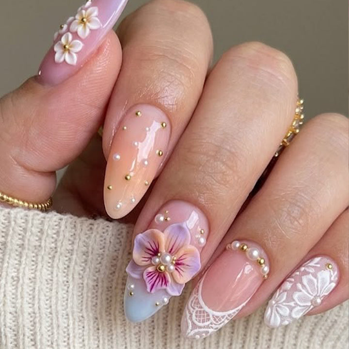 Florale veredelte Nagelkunstverlängerungen Karnz