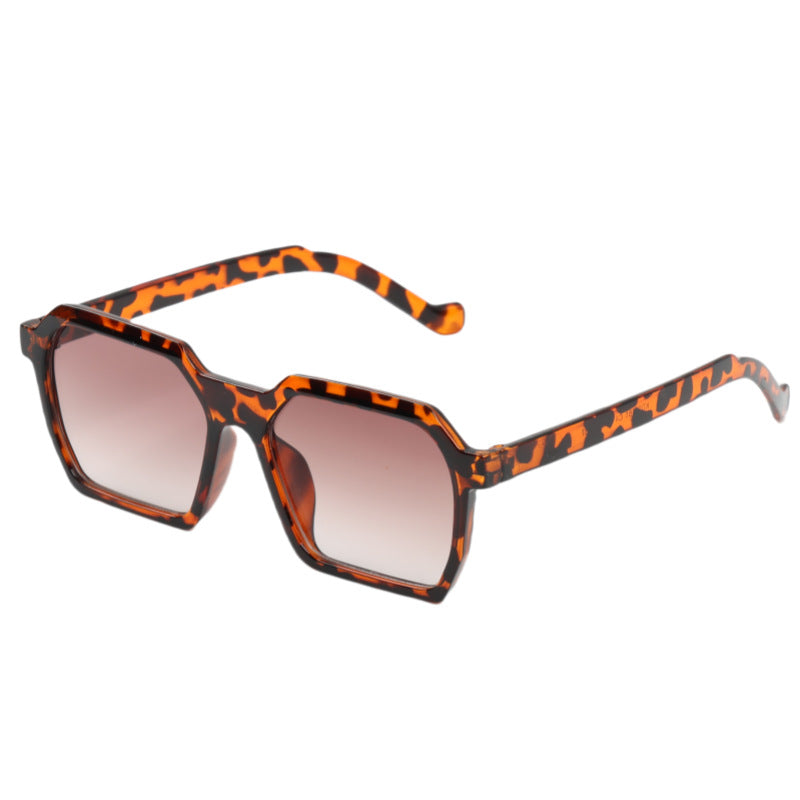 Damen Modische hexagonale Sonnenbrille mit sanften Farbverlauf Karnz