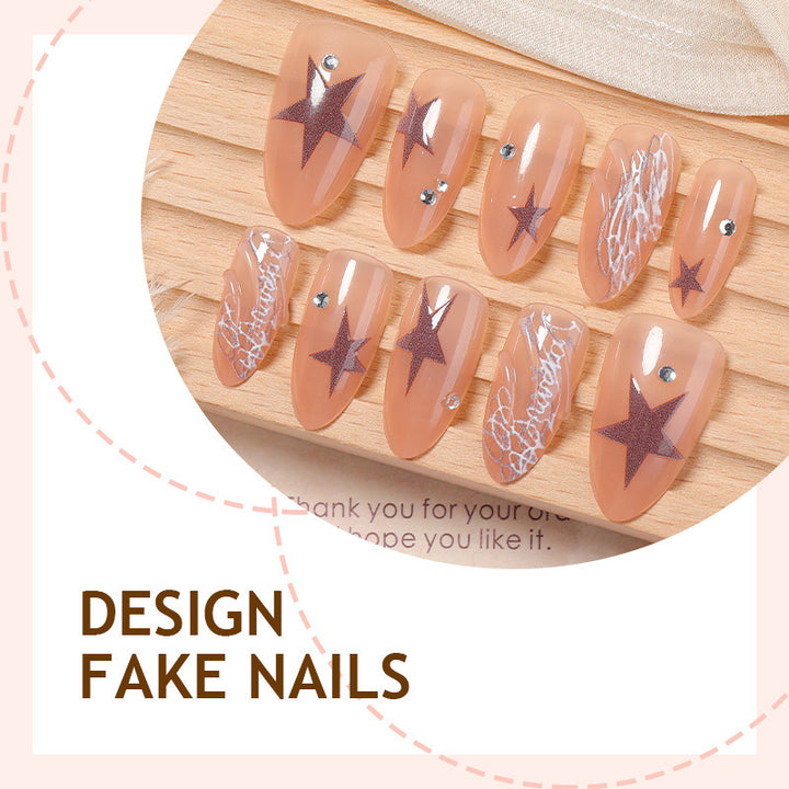 Kunstnagelset mit eleganten Stern- und Glitzerdetails Karnz
