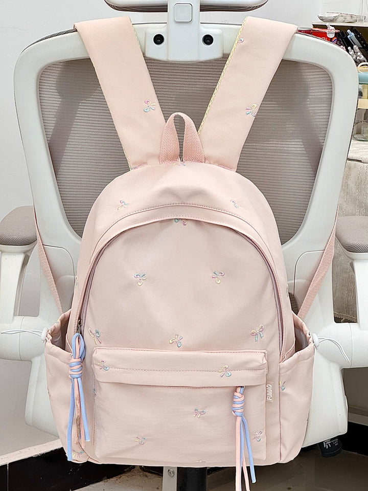 Charmanter bestickter Schulrucksack