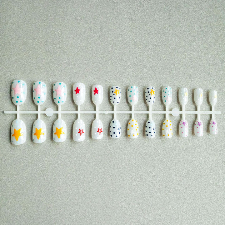 Künstlerisches Stern- und Punkt-Nagelkunst-Set