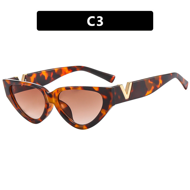 Damen Cat-Eye Sonnenbrille mit stylishem Zebra-Design und luxuriösen Akzenten Karnz