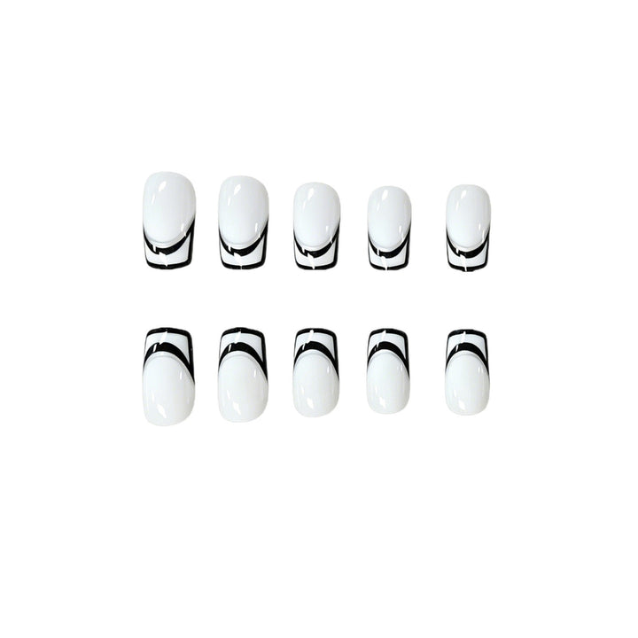Elegante geometrische Nagelkunst Karnz