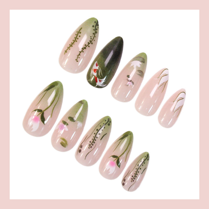 Kunstnagelset mit floralen Designs und eleganten Akzenten Karnz