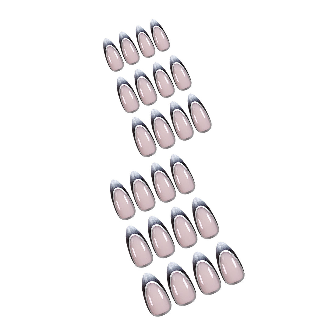 Stiletto Kunstnägel mit eleganter Ombre-Gestaltung Karnz