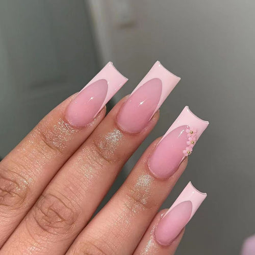 Elegante Fusion-Nagelverlängerungen Karnz