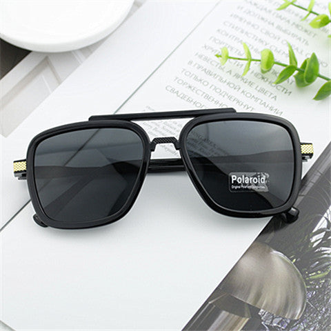 Damen moderne Sonnenbrille mit quadratischem Rahmen Karnz