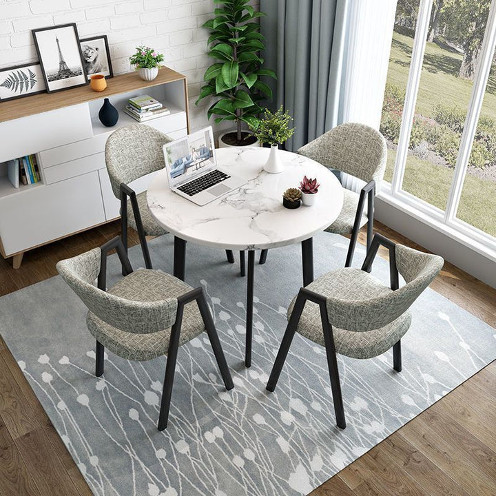 Esszimmerstuhl mit ergonomischer Polsterung und modernem Design Karnz