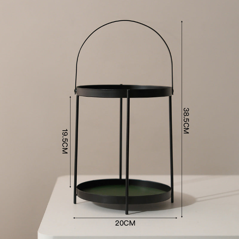 Eleganter Metalltisch Karnz