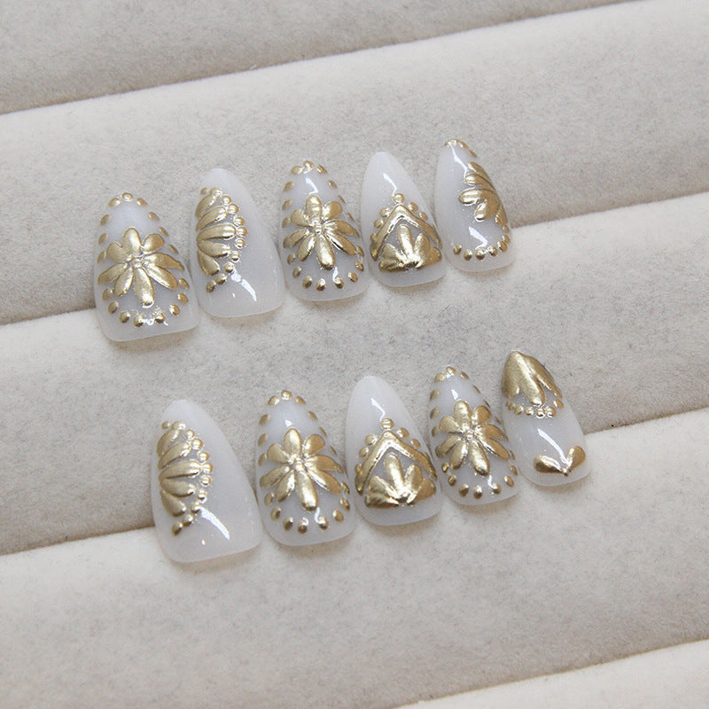 Dekorativer Nagelkunst Design Karnz