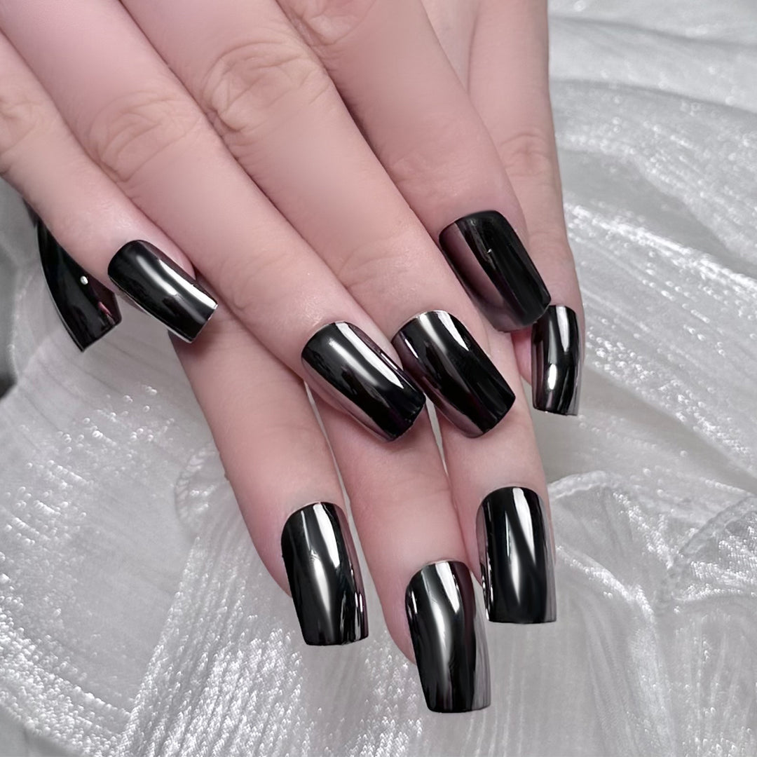 Glänzendes Press-On Nagelset Karnz