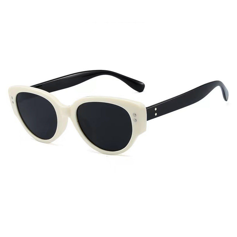Damen Modische Sonnenbrille im Retro-Stil Karnz