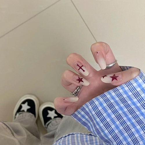 Sternen-Themen Nagelkunst Stil Karnz