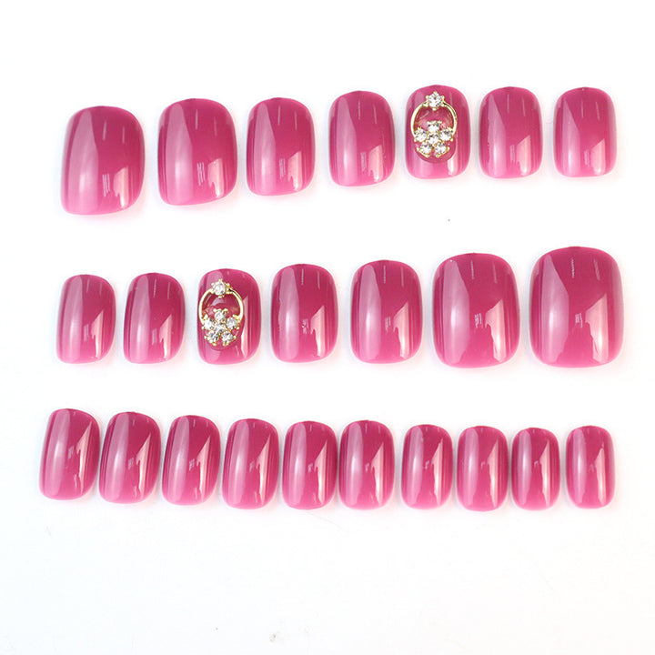 Dekoratives Press-On Nail Art Set mit eleganten Akzenten