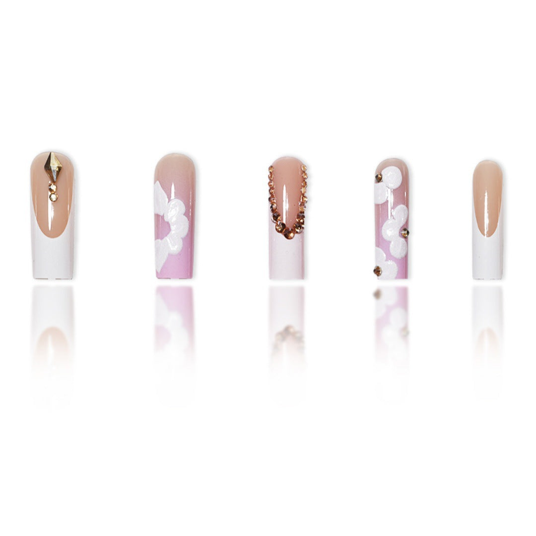Extravagante florale Press-On-Nagelerweiterungen Karnz