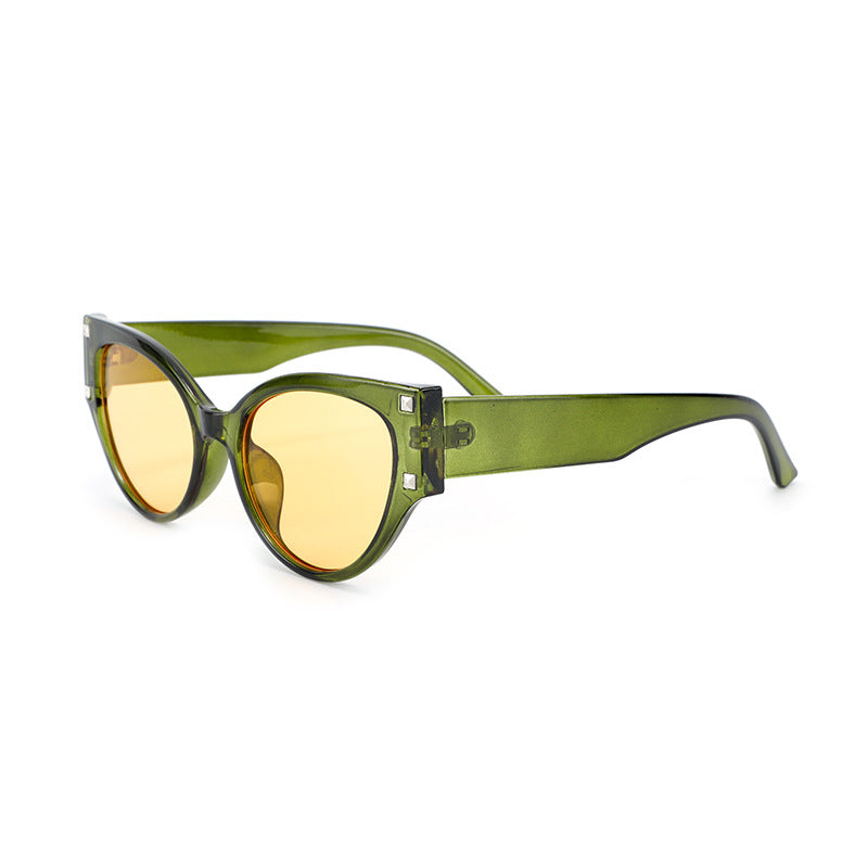 Damen trendige Cat-Eye Sonnenbrille mit glamourösen Akzenten Karnz