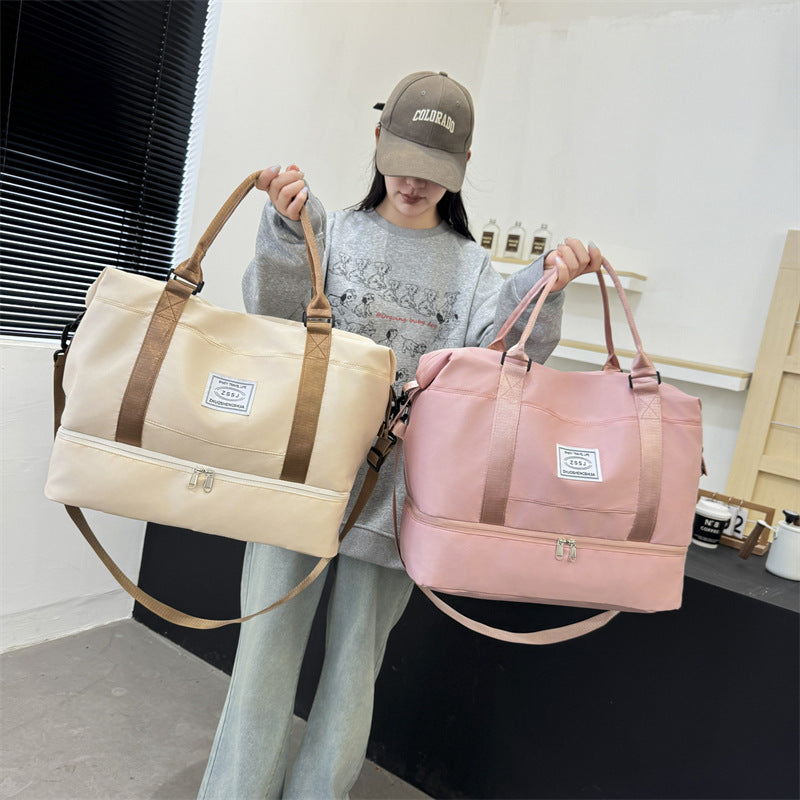 Multifunktionale Reisetasche mit abnehmbarem Beutel