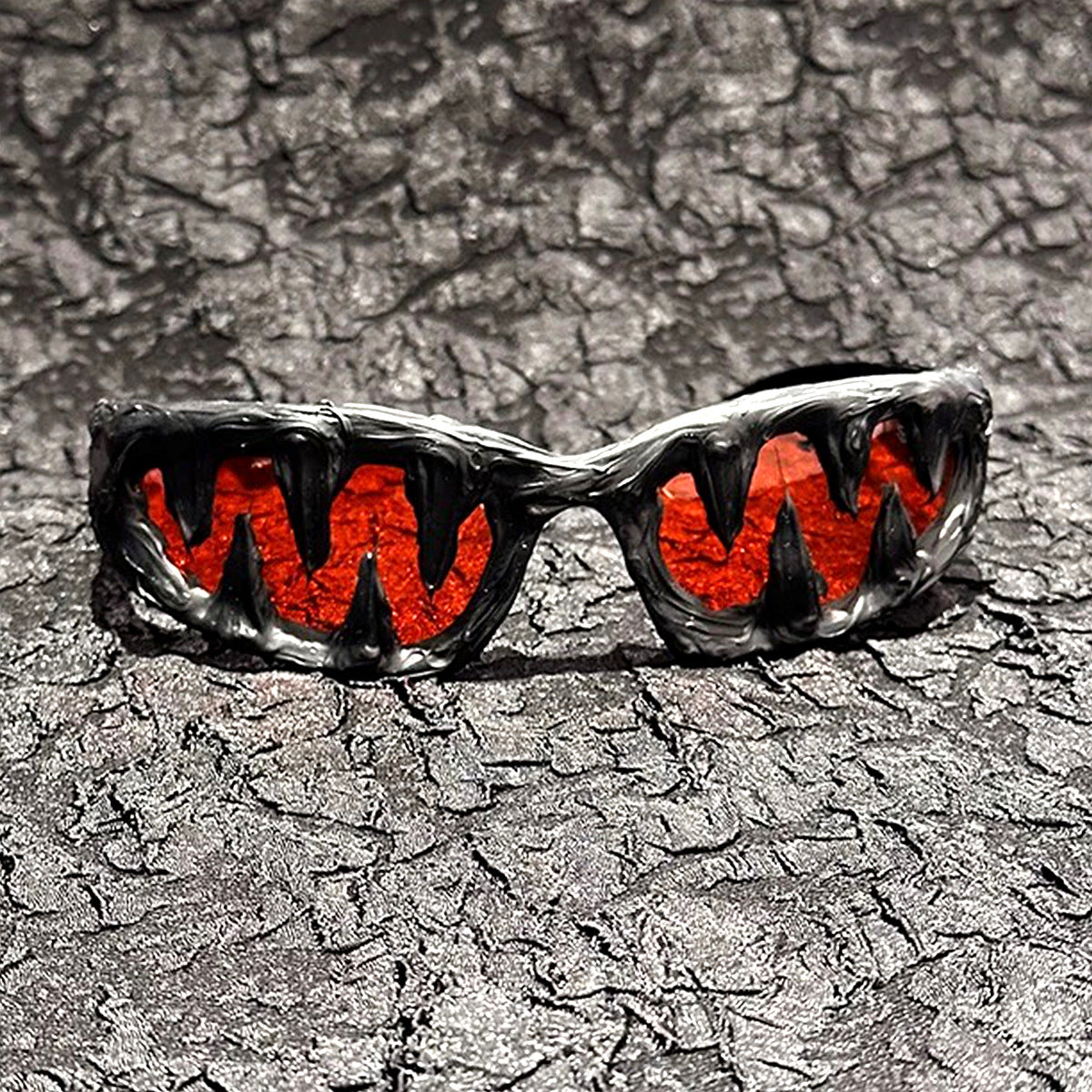 Damen Sportsonnenbrille mit innovativem Monster-Design Karnz