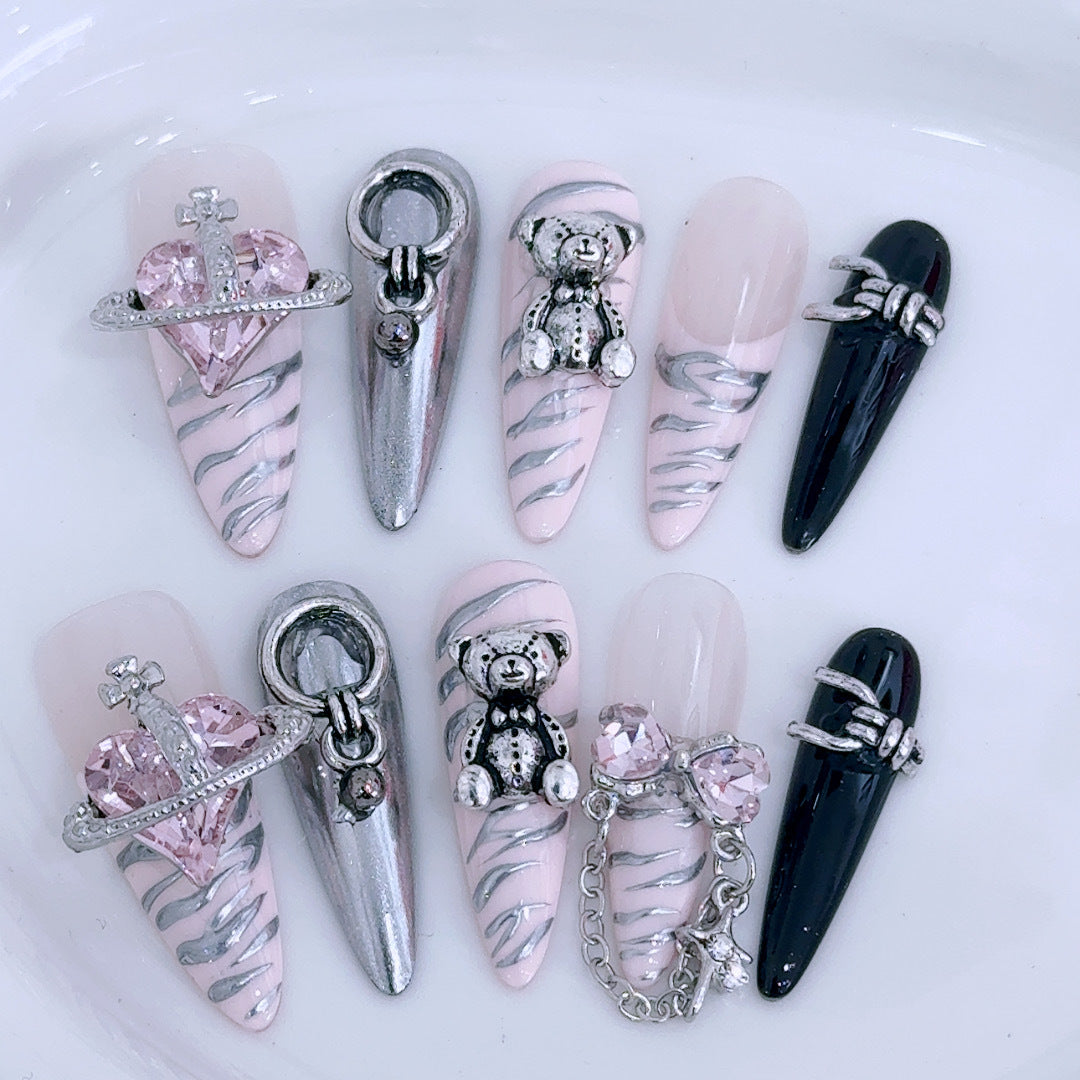 Glamouröse dekorative Nagelspitzen