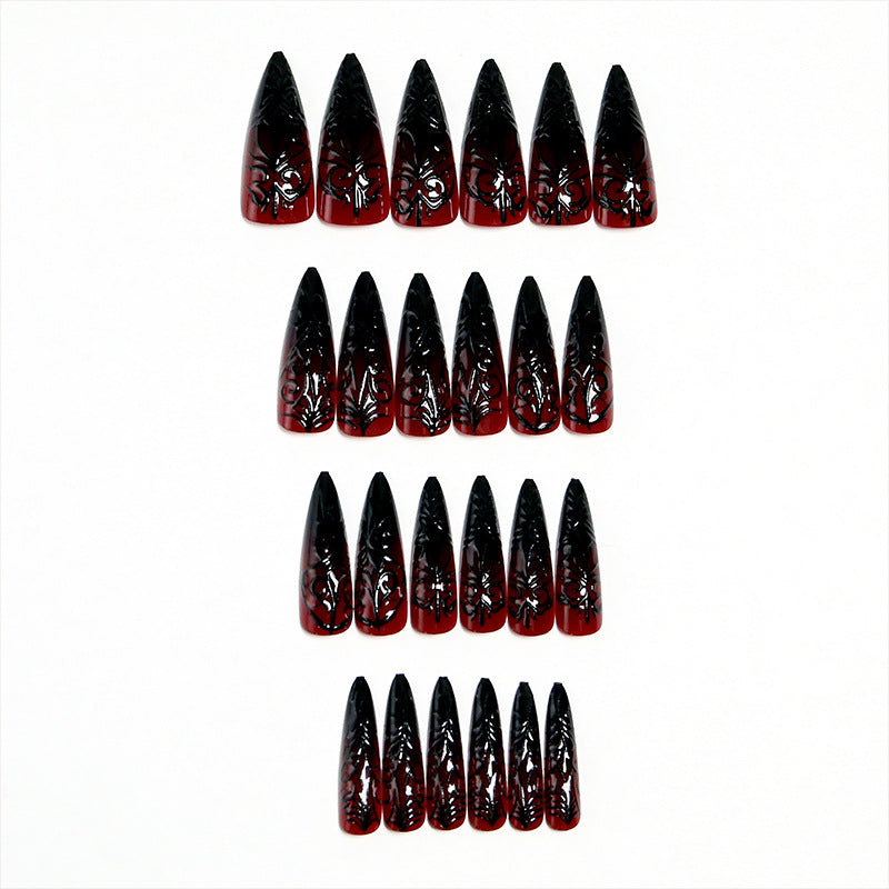 Kunstnagel-Set mit elegantem floralen Design Karnz