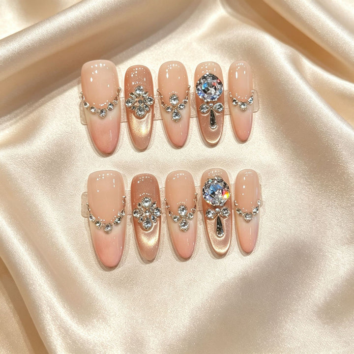 Luxuriöses, mit Strass besetztes Press-On-Nagelset