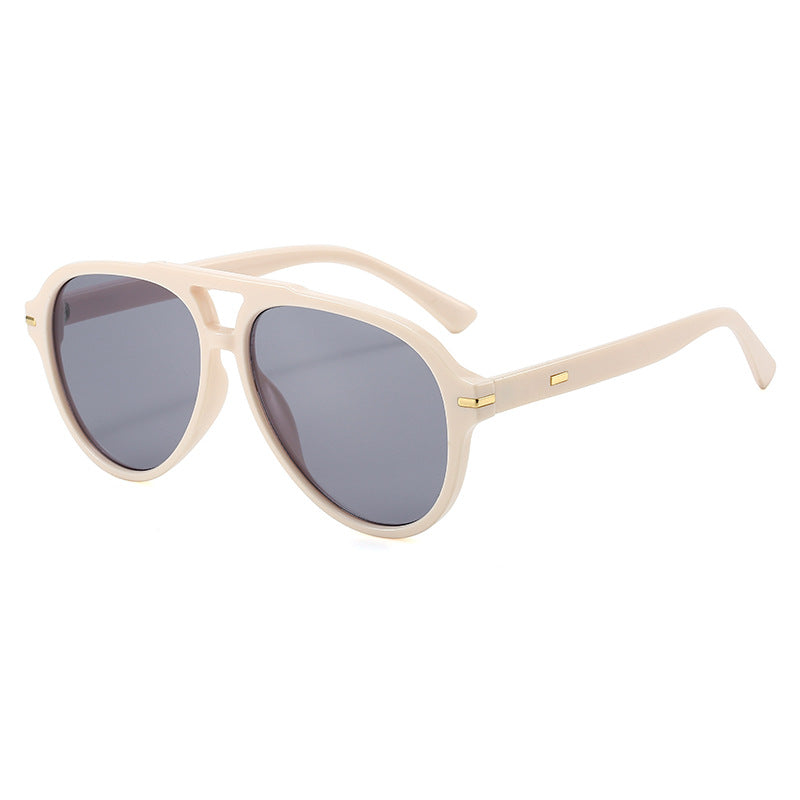 Damen modische Sonnenbrille mit schickem Tortoise-Rahmen Karnz