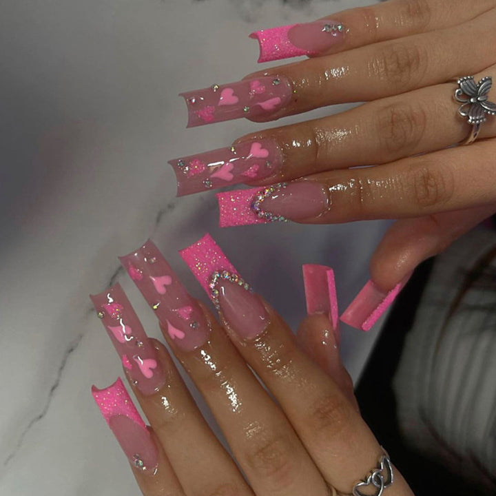 Glamouröse Nagelkunst