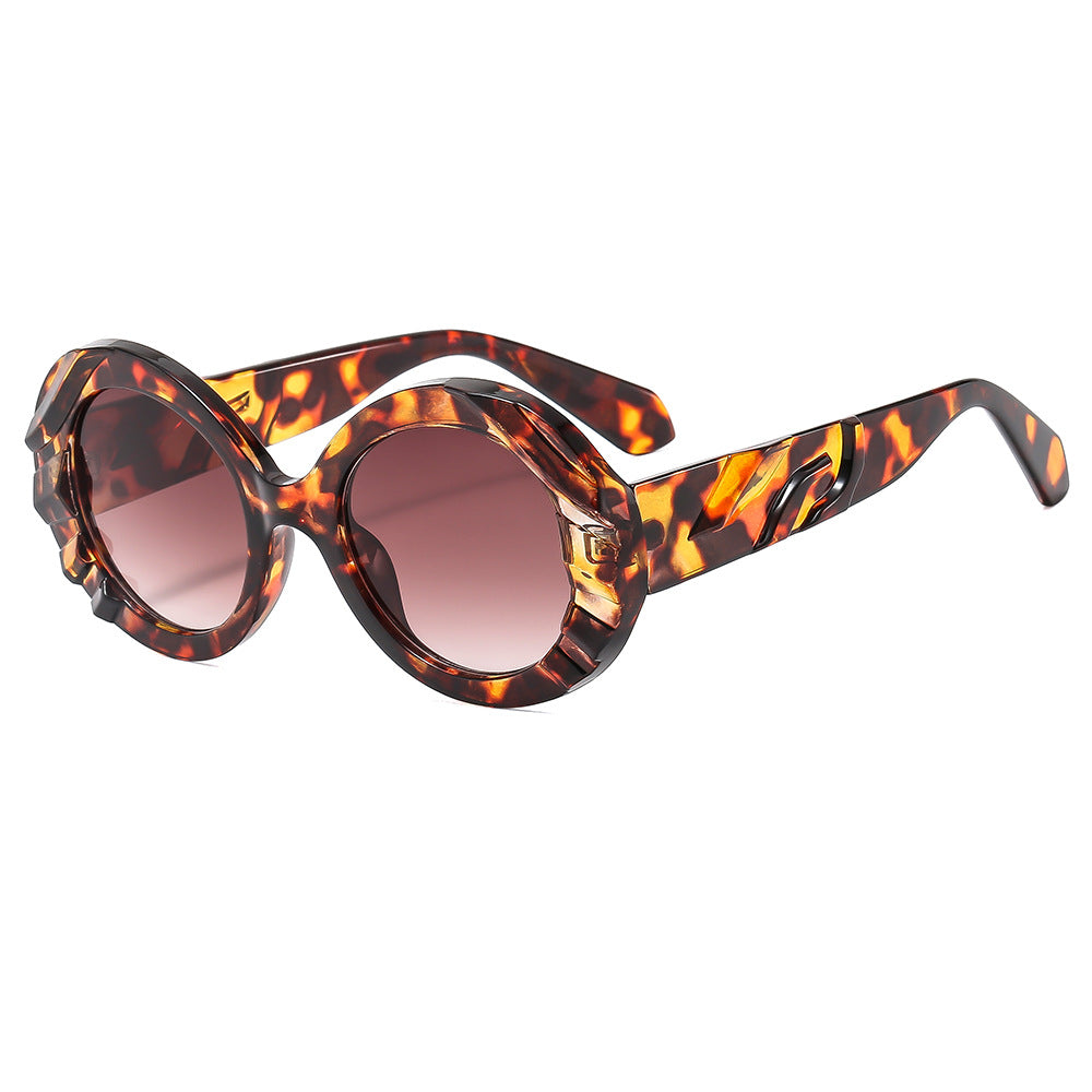 Damen Sonnenbrille mit einzigartigem, strukturiertem Rahmen und schützenden Gläsern Karnz