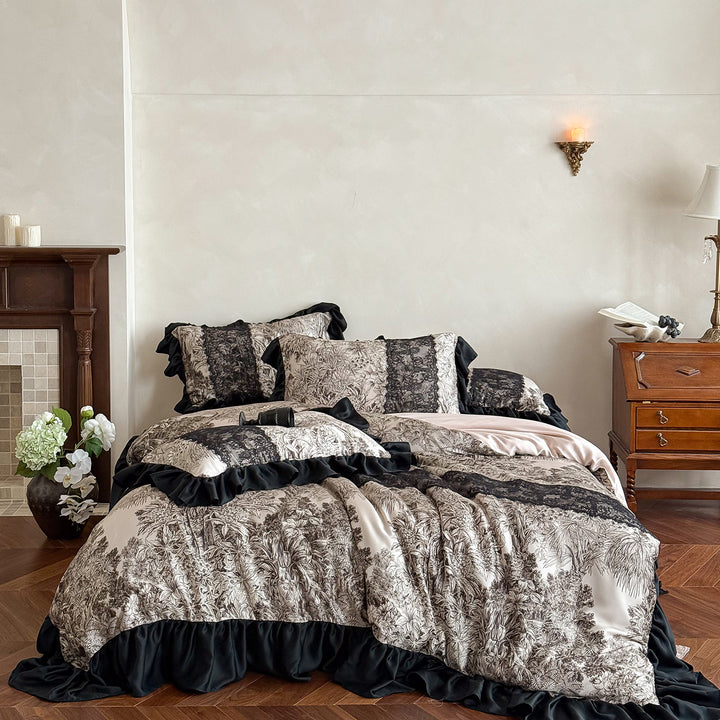 Luxuriöses Satin-Bettwäsche-Set mit Rüschenabschluss und detailreichem Toile-de-Jouy-Print Karnz