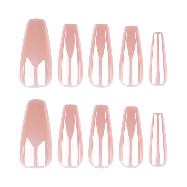 Hochglänzende Stiletto-Nägel Karnz